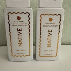 Native Sugar Cookie Body Wash - Cream and Gold